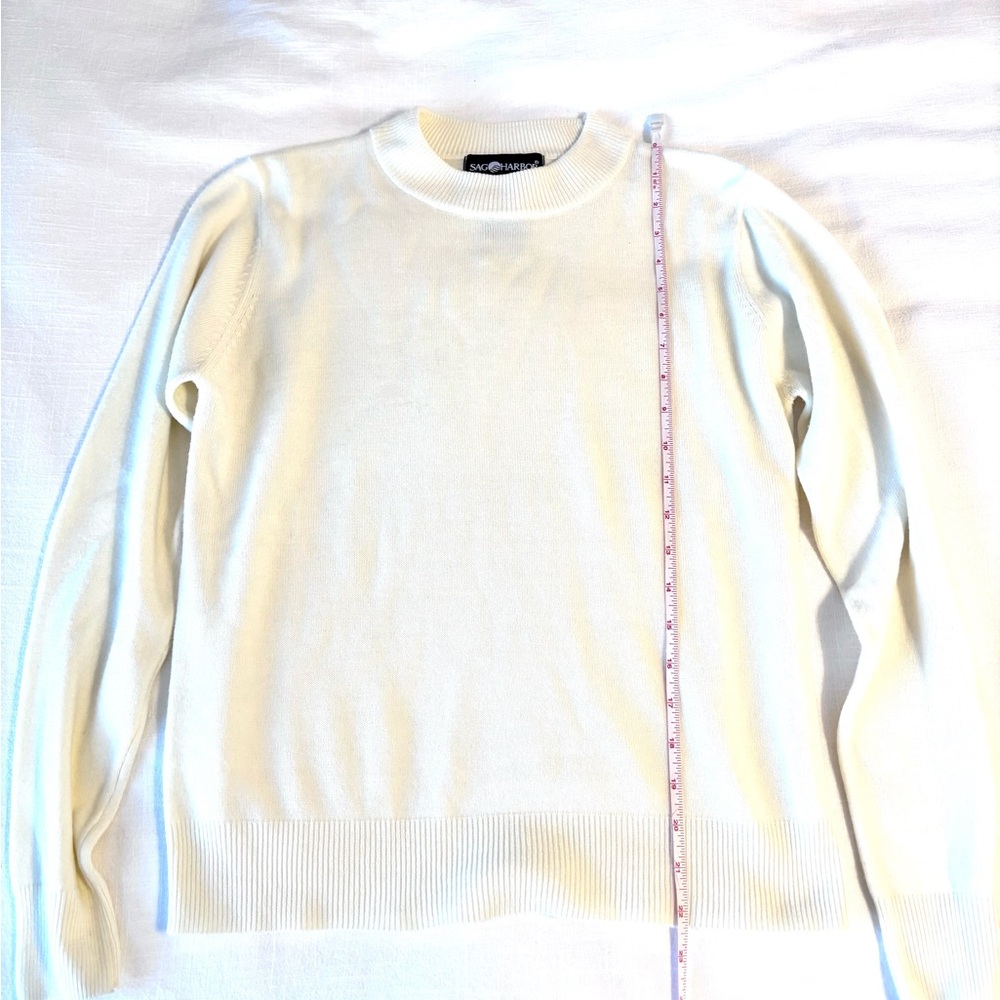 Sag Harbor Women's Cream Crew Neck Sweater